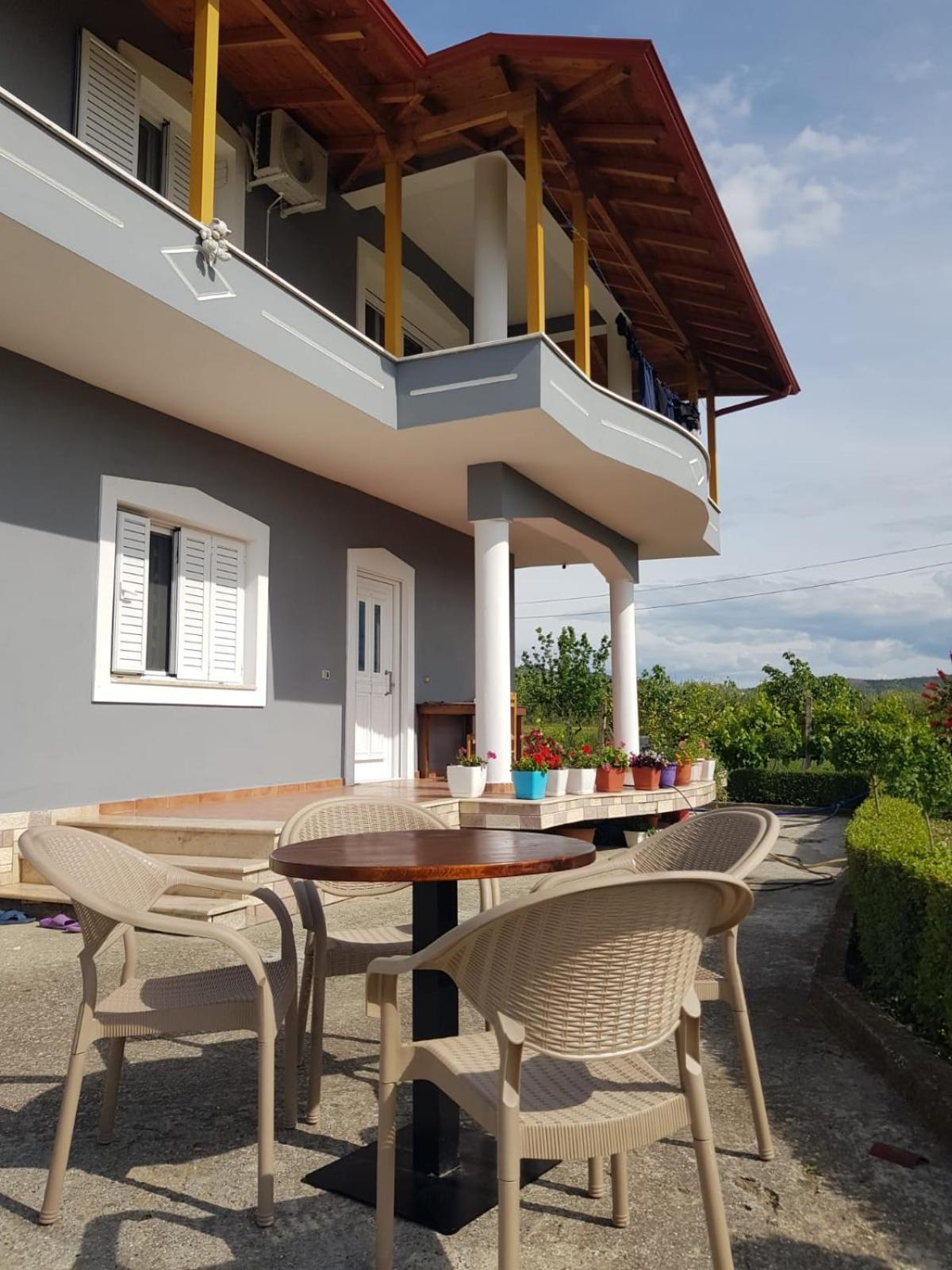 Rent Rooms Sakolli Берат Екстер'єр фото
